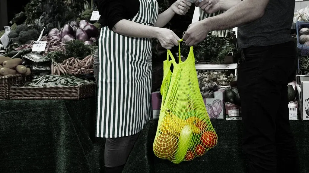 Saran Wrap Göbek Yağını Kaybetmenize Yardımcı Olabilir mi? Gerçek Ortaya Çıktı Eko Ürünlerle Sürdürülebilir Kilo Verme