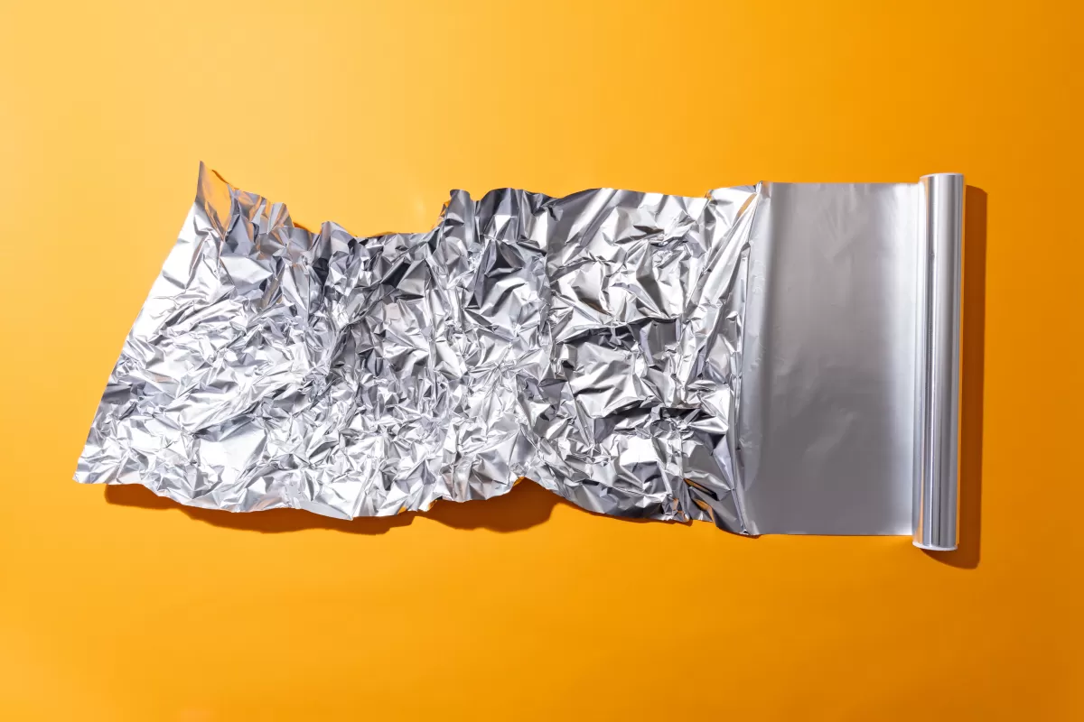 Le papier d'aluminium est-il sûr pour l'emballage des aliments : avantages et risques expliqués 1 Risques pour la sécurité alimentaire liés au papier d'aluminium