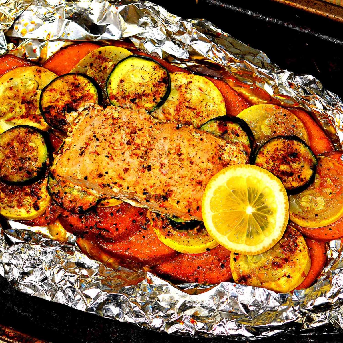 Safe and Effective Cooking with Aluminum Foil Tips and Artfullife Products 2 Aluminum Foil Recipes Salmon Veggies Potatoes