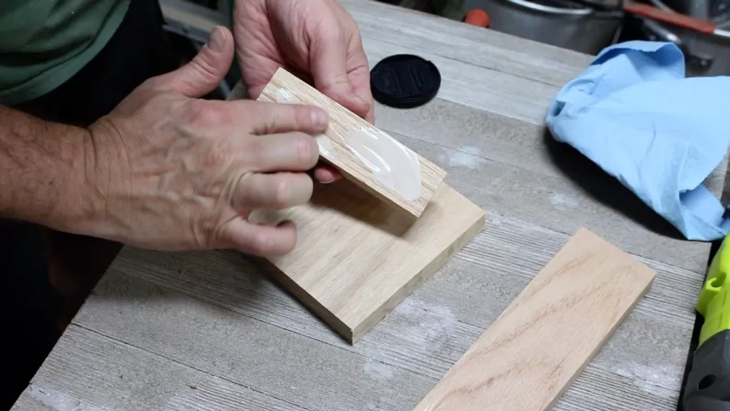 簡単なキッチン整理のためのDIY食品保存袋ディスペンサーのアイデア1 DIYディスペンサーの材料と道具