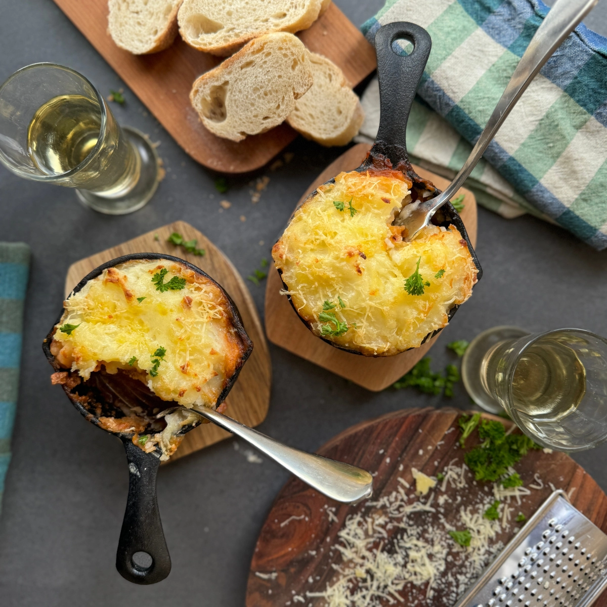 Best Cast Iron Pan Cleaning Brush for Gentle and Effective Care 2 Eco-Friendly Cast Iron Care Products