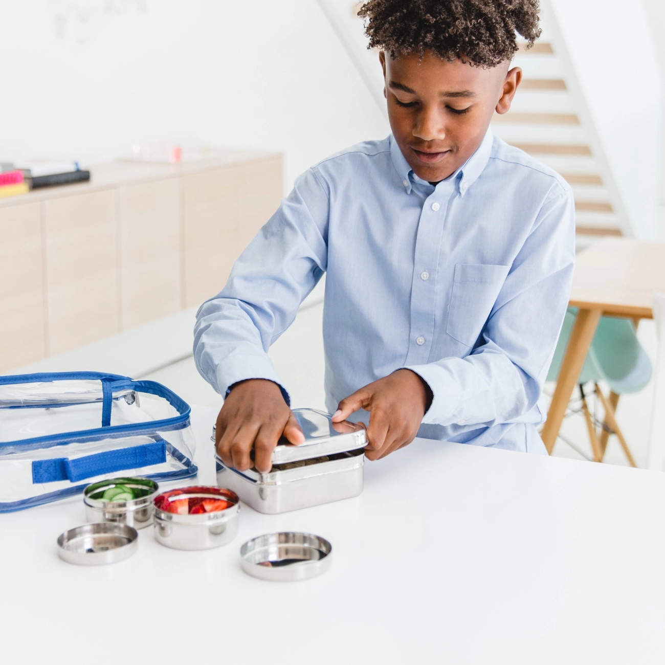 กล่องใส่อาหารสเตนเลสสตีลทนทานสำหรับเดินทางพร้อมดีไซน์ป้องกันการรั่วซึม 2 เปรียบเทียบภาชนะสแตนเลสสำหรับพกพา